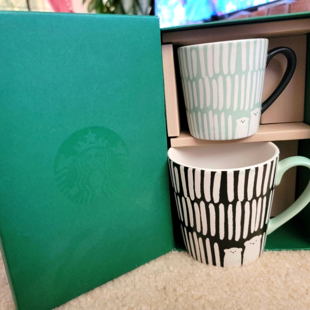 Starbucks Winter 2016 Polar Bear mug set